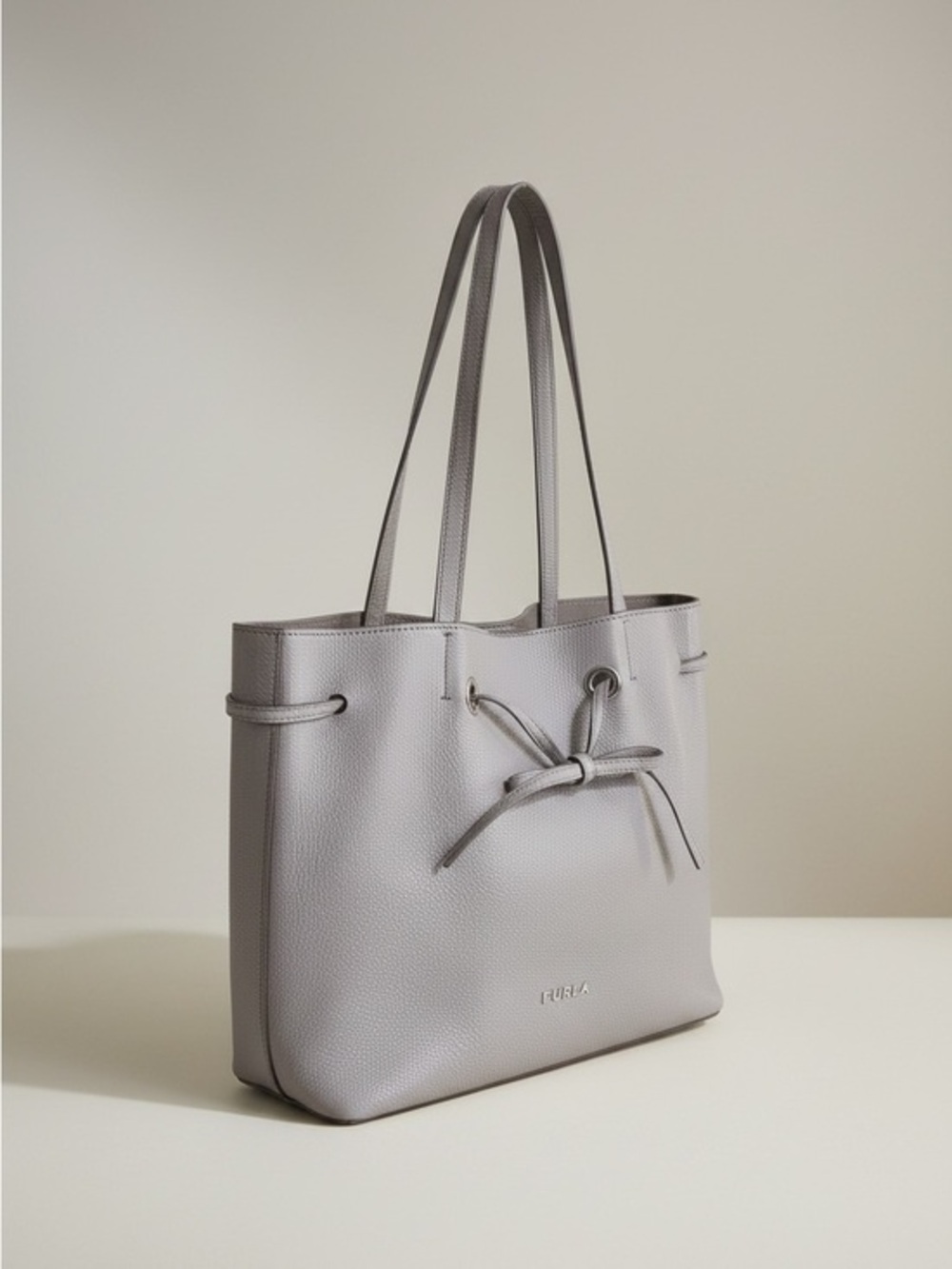 ✨ Furla Dove Gray Pebbled Leather Tote Bag EUC Quiet Luxury Italy✨